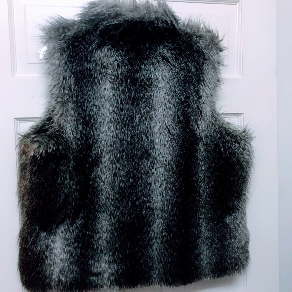 Outdoors Edition by Parkhurst Women’s Faux Fur Vest  Size XL/TG - Picture 3 of 9